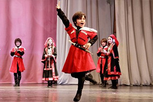 Кавказские танцы для детей