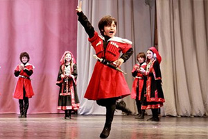 Кавказские танцы для детей